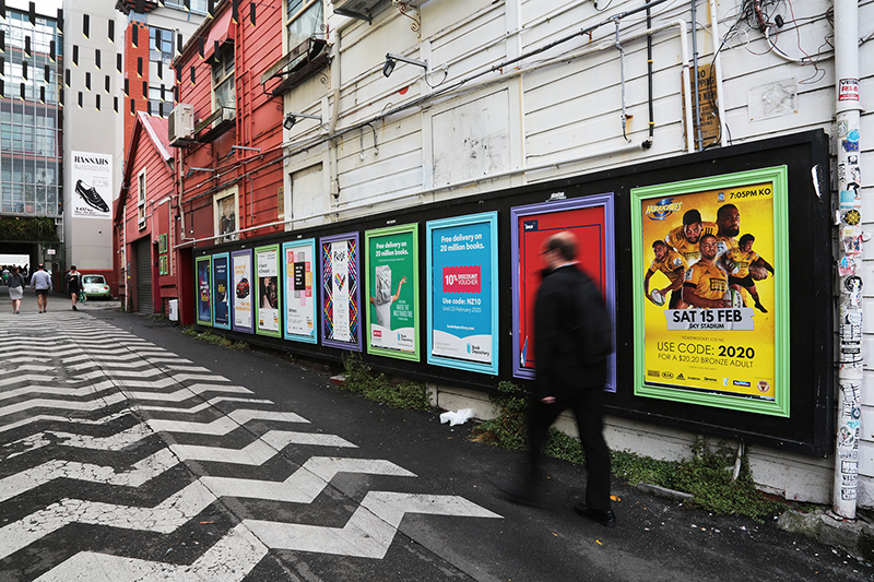 Street Scenes : Wellington : New Zealand : Richard Moore : Journalist : Photographer :